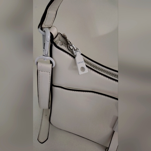 DKNY vegan leather Dylan Bag - Picture 4 of 8